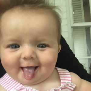 Meet your Posher, Caroline